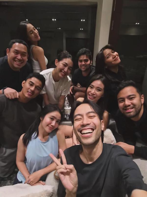 Vidi Aldiano dan sahabat Vidi Aldiano dan sahabat. (Foto: Instagram)