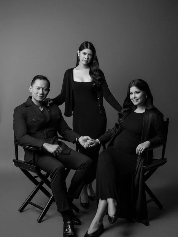 Annisa Pohan pamer baby bump bersama keluarga. (Foto: Instagram)