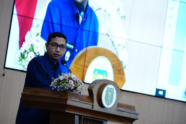 Plt Wali Kota Madiun F. Bagus Panuntun saat menyampaikan LKPJ tahun anggaran 2025. (Foto: dok Pemkot Madiun)