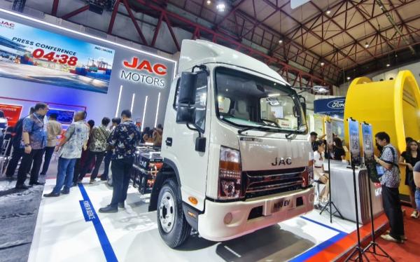 Debut di Giicomvec 2026, JAC Gandeng Indomobil Bawa 3 Kendaraan Listrik Komersial