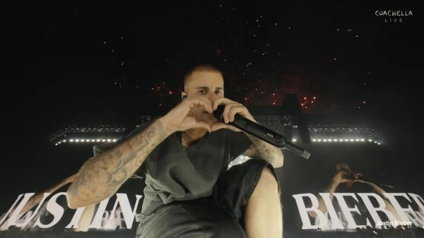Justin Bieber memukau panggung Coachella 2026. (Foto: Youtube)