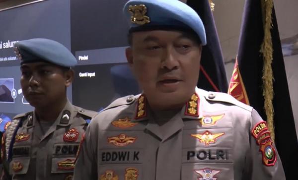 Kabid Propam Polda Kepri, Kombes Pol Eddwi Kurniyanto usai memeriksa delapan anggota terduga penganiayaan Bripda Natanael S. (Foto: iNews)