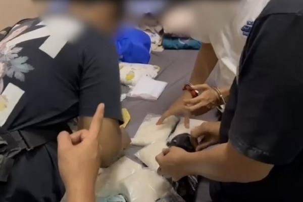 Polda Metro Jaya Bongkar Jaringan Narkoba Iran, Sita Sabu Nyaris 5 Kg!