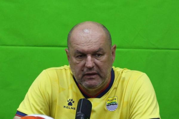 Jelang Persib vs Arema FC, Bojan Hodak Ngaku Timnya Tak Tertekan