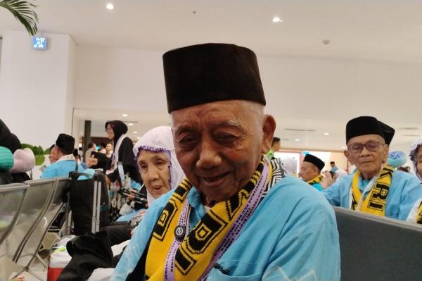 Kisah Perjuangan Penjual Kangkung Berangkat Haji, Kumpulkan Uang sejak 1963