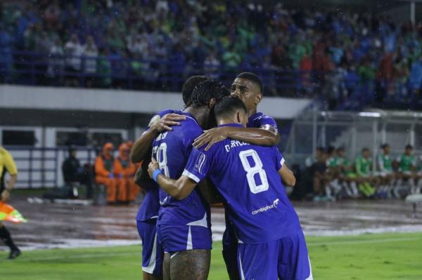 Gol Cepat Matricardi Bawa Persib Kukuh di Puncak Usai Kalahkan PSIM 1-0 — image 1