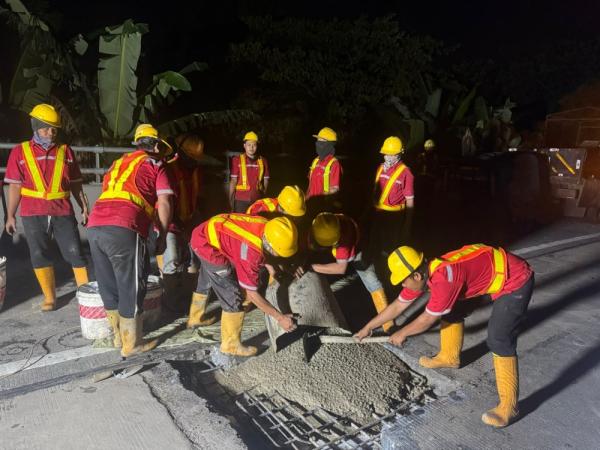 Jasa Marga Perbaiki Jalan Rusak di Tol Jagorawi usai Ban Mobil Pecah Massal