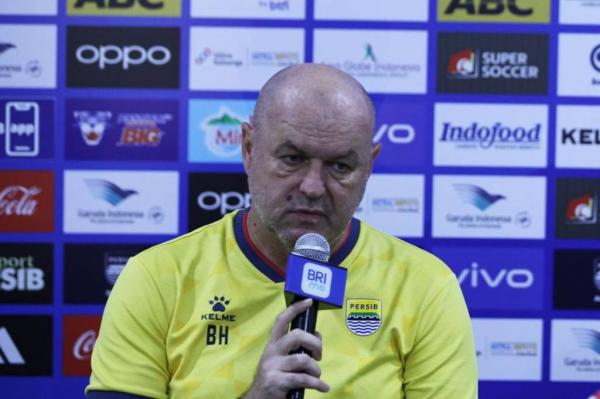 Persib vs PSIM: Bojan Hodak Ungkap Ancaman Besar dari Tim Tamu