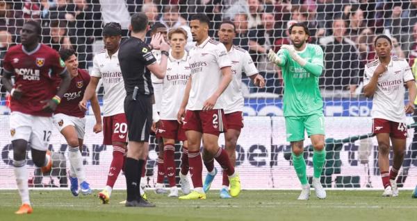 Arsenal Nyaris Kehilangan Gelar, Gol West Ham Dianulir Setelah Dicek 17 Kali