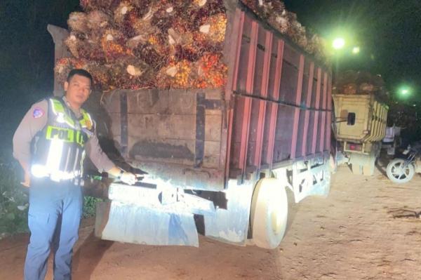 Kecelakaan Motor Tabrak Truk Sawit di Bangka Barat, Kepala SPPG Mentok Tewas