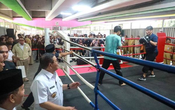 Ring tinju di Pasar Rebo, Jakarta Timur (dok. Pemprov Jakarta/Reza Pratama)