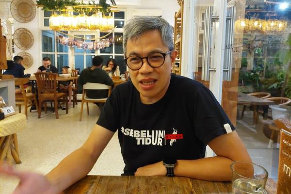 Thio Siujinata, pemilik Craftote Gallery & Coffee. (Foto: Rizky Agustian)