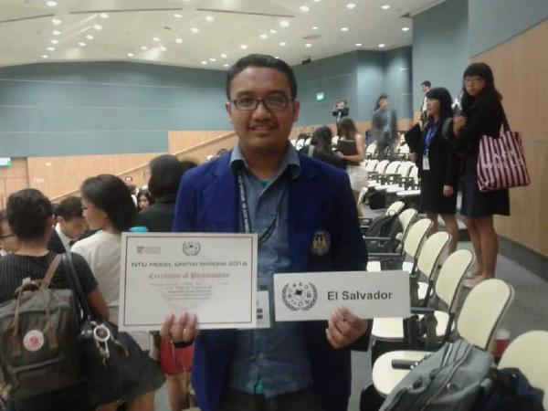Peneliti Rifaldy Fajar sampaikan klarifikasi usai dituduh lakukan penipuan di forum riset dunia. (Foto: Instagram)