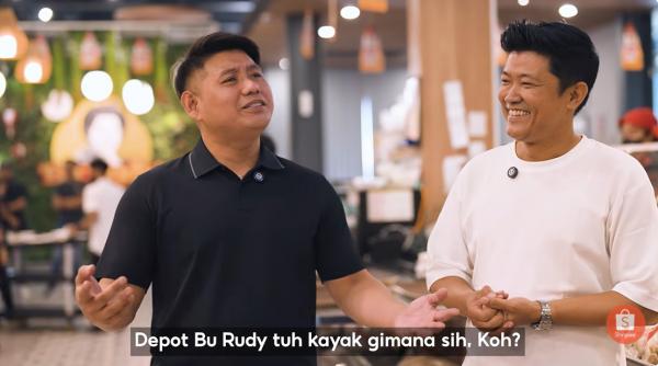 &nbsp;Ferry, anak Bu Rudy, sedang bersama dengan Koko Buncit. (Foto: ist)