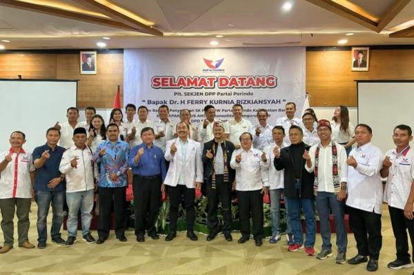 Yulius Aho dikenal sebagai pengusaha, tokoh adat, pembina olahraga dan politisi Partai Perindo yang aktif mengabdi untuk Kalbar. (Foto: Ist)