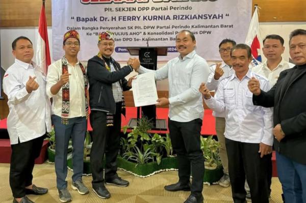 Yulius Aho dikenal sebagai pengusaha, tokoh adat, pembina olahraga dan politisi Partai Perindo yang aktif mengabdi untuk Kalbar. (Foto: Ist)