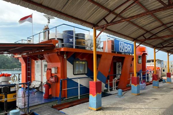 Teras BRI Kapal Bahtera Seva I saat melayani nasabah di Pulau Panggang, Kepulauan Seribu, Senin (15/6/2026). (Foto: Rizky Agustian)