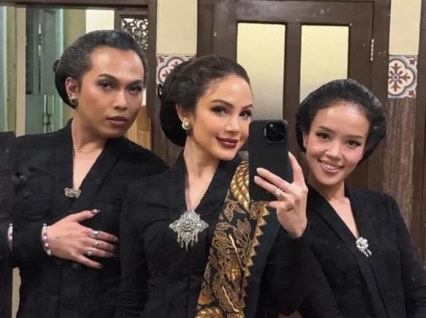 Kontroversi pria berkebaya di Kirab Malam 1 Suro Pura Mangkunegaran. (Foto: Instagram)