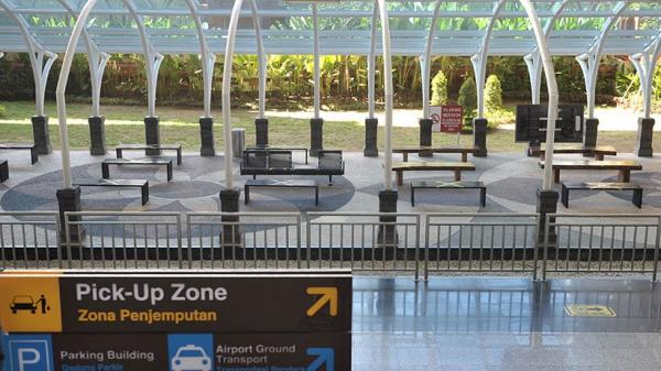 Larangan Mudik, Suasana Bandara Ngurah Rai Sepi