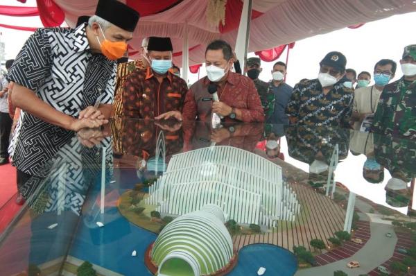 Ganjar-Kang Emil Sebut Masjid Seribu Bulan Sabit Bakal jadi Ikon Kota Purwokerto