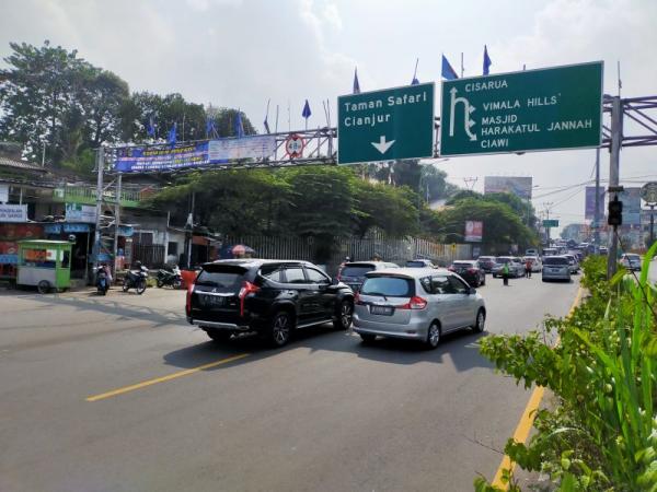 Polres Cianjur Berlakukan Buka Tutup Jalur Puncak- Cipanas