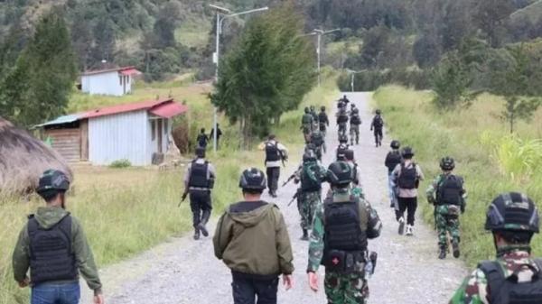 Duh! Anggota Polisi Asli Papua Bawa Kabur 4 Senapan Serbu AK-2000P Lengkap dengan Puluhan Amunisi