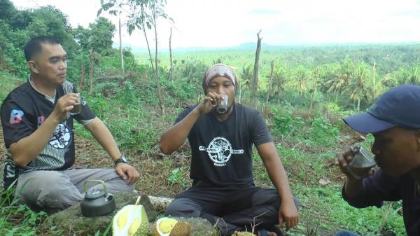 Kopi Duren, Cara Unik Menikmati Si Hitam Pahit