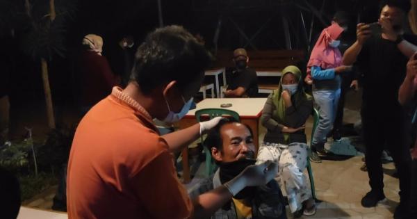 Abaikan Imbauan PPKM Level 4, Pengunjung Kafe di Bangka Barat Diswab