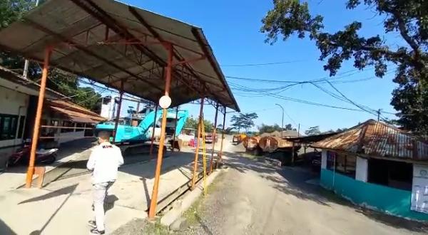 Video KPK Geledah Kantor dan Rumah di Purbalingga, Diduga Terkait Korupsi Pemkab Banjarnegara