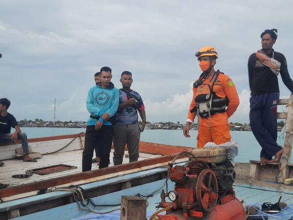 Foto : Hari Kedua Proses Pencarian Ilham, Bocah 3 Tahun yang Tenggelam di Perairan Sadai