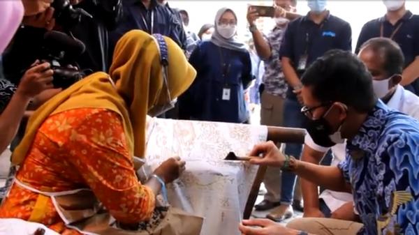 Kunjungi Kota Cirebon, Sandiaga Uno Sebut UMKM Mulai Berangsur Pulih di Tengah Pandemi Covid-19