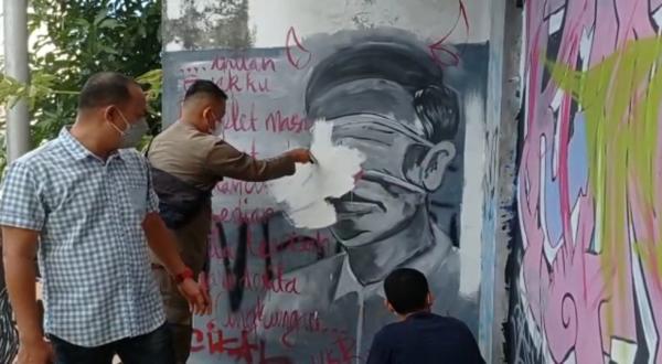 Mural Mirip Presiden Jokowi di Pangkalpinang Dihapus Satpol PP