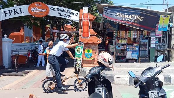 Kumpulan Foto Uji Coba Jalur Sepeda di Kota Cirebon