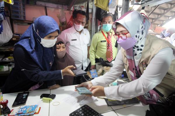 Pasar Tradisional di Kabupaten Cirebon Kini Menggunakan E-retribusi