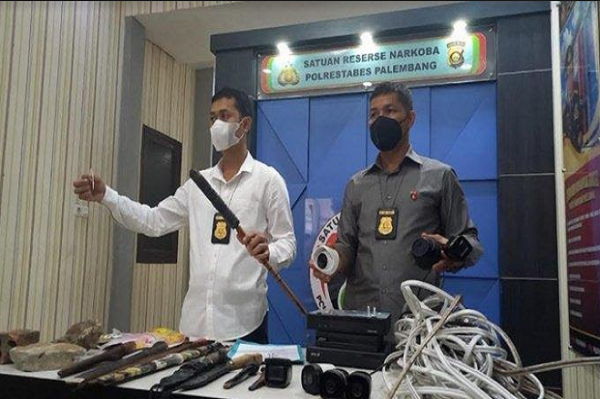 Dikejar Polisi, Seorang Pecandu Narkoba di Palembang Ceburkan Diri ke Rawa