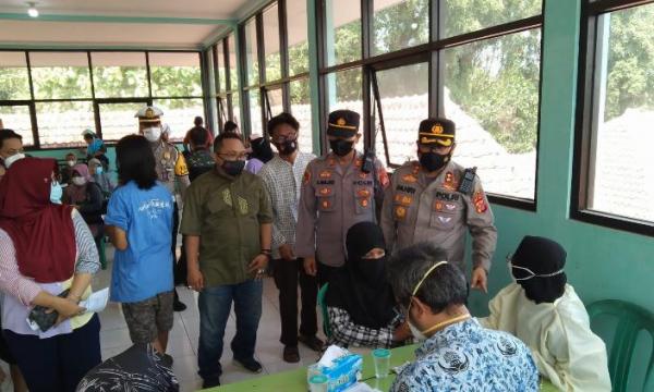 Vaksinasi Massal Giliran Sisir Pemilih Yang Akan Mencoblos di Pilkades Serentak Kabupaten Cirebon