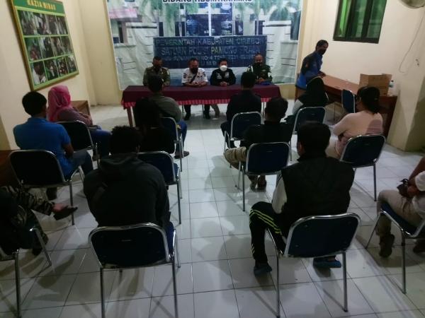 Razia Pekat, Satpol PP Kabupaten Cirebon Amankan 12 Pasangan Bukan Suami Istri