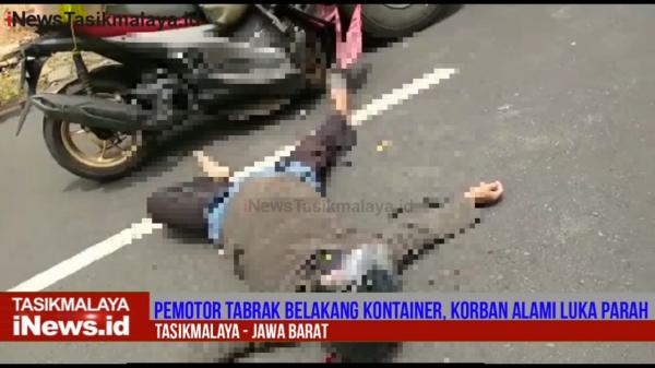 Video Pengendara Motor Tabrak Truk Tronton di Tanjakan Gentong