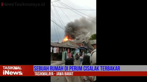 Video Kepanikan Warga Saat Kebakaran Rumah di Perum Cisalak Tasikmalaya