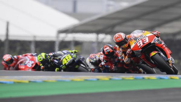 Sebelum Gelaran MotoGP Mandalika, Presiden Joko Widodo Pimpin Parade Para Pembalap Top