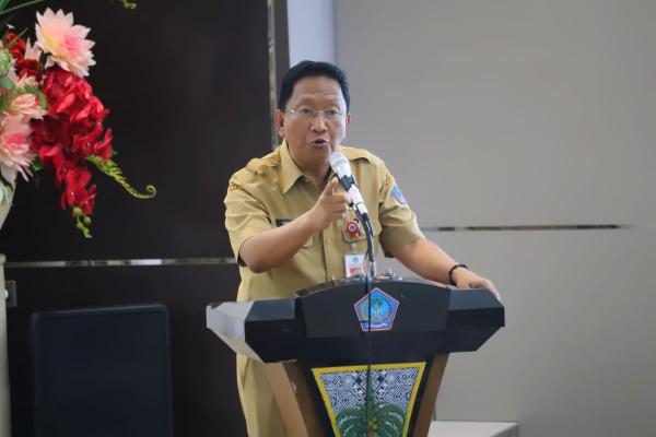 Sekprov Edwin Silangen Minta DPRD Sulawesi Utara Telusuri Kelangkaan Solar