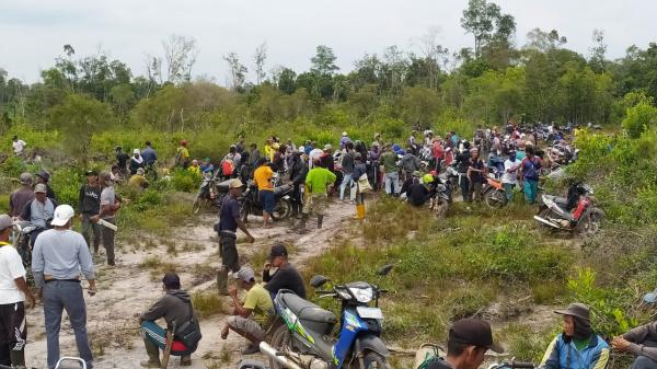 Ratusan Petani Jeriji Persiapkan Lahan Untuk Perkebunan Kelompok