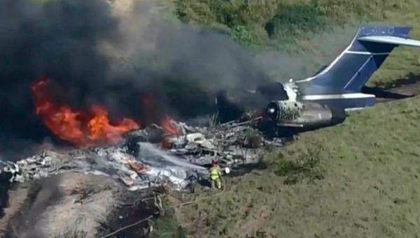 Jet Pribadi Berpenumpang 21 Orang Terbakar saat Lepas Landas