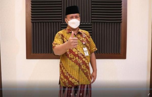 Indahnya Toleransi Beragama Saat ASN Non Muslim Ikut Berpakaian Santri