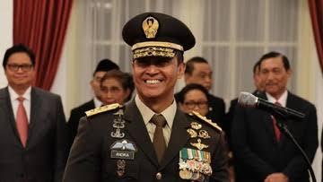 27 Jenderal TNI Pensiun, Panglima Mutasi 100 Pati TNI