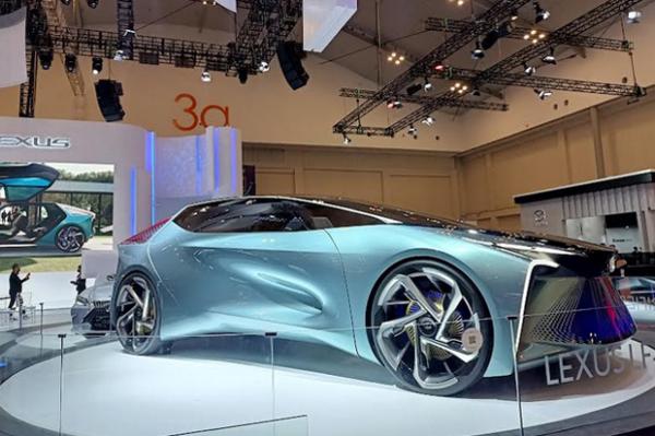 Lexus Tebar Pesona dengan Inovasi Elektrifikasi di GIIAS 2021
