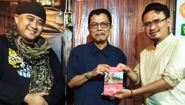 Merasa Difitnah dan Diancam, Santana Kasultanan Cirebon Laporkan Terduga Pelaku ke Polisi
