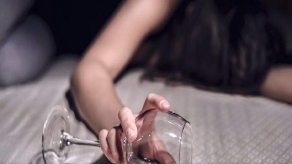 Kecanduan Alkohol, Wanita Cantik Hamil 5 Bulan Ini Tewas Usai Mabuk Miras