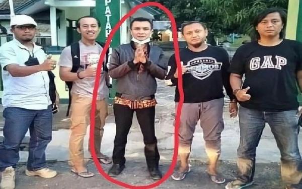 Yana Cadas Pangeran Ditemukan di Cirebon, Netizen : Prank Nasional ????