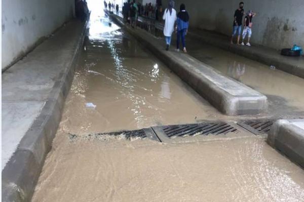 Hujan Bikin Terowongan dan Tribun Tergenang di Sirkuit Mandalika